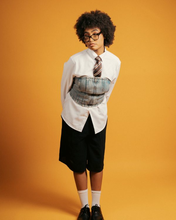 shooting photo fond jaune